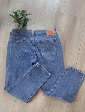 Levis Size W28 L27 Distressed Women's Blue Denim Jeans